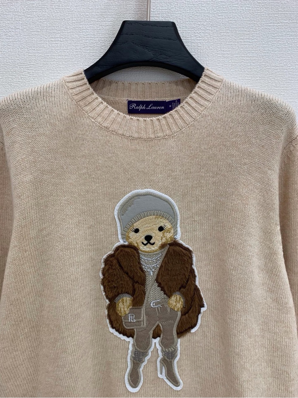 Polo by Ralph Lauren Beige Crewneck Sweater with Teddy Patch - Picture 3 of 8